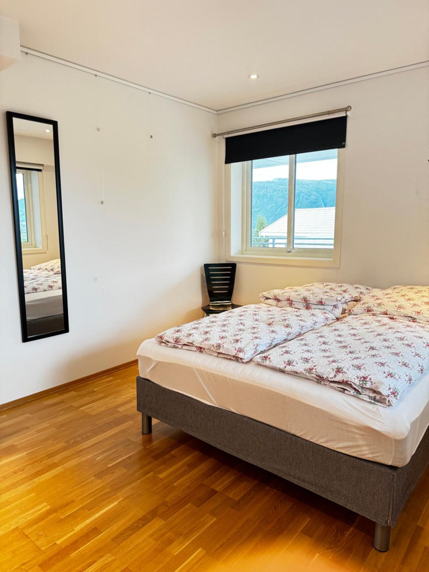 Sentral Leilighet Med Fantastisk Utsikt Tromsø Dış mekan fotoğraf